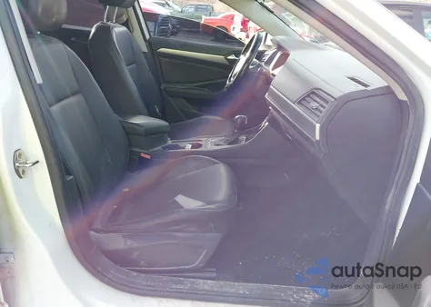 2019 Volkswagen Jetta 1.4T R-Line/1.4T S/1.4T Se z USA, uszkodzony, nr VIN 3VWCB7BU6KM148991